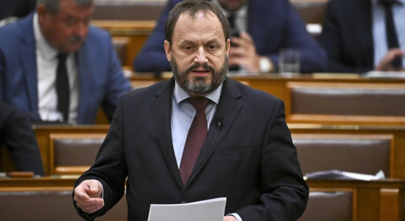 Kármán András elmondta, hogy segít a kormány a nyugdíjasoknak