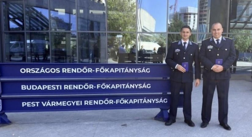 Két rendőr kapott tiszti kinevezést Tolna megyében