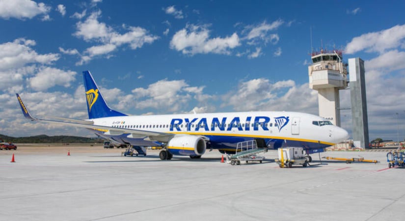 Új szabály jön a Ryanair-járatokon