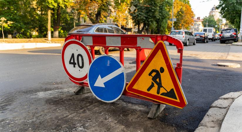 Mutatjuk, a Jászkunságban hol dolgoznak az utakon a szakemberek