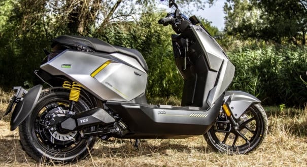 NIU FQiX 150: ezért nem gyártanak már 50-es robogókat…