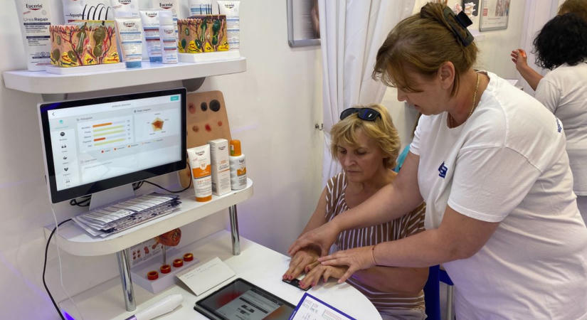 A korai felismerés életet menthet – ingyenes szűrővizsgálatokat tartottak Baján  fotók, videó