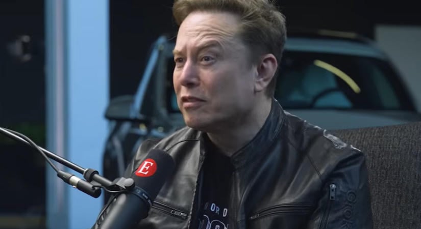Óriási kreténség derült ki Elon Muskról – Így hívja a nőket?