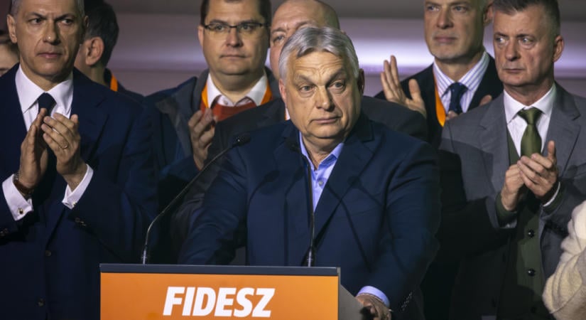 A Századvég márciusban letette Rogánék elé, hogy a nemzeti szégyen egyik fő építőköve a kormányzati politika