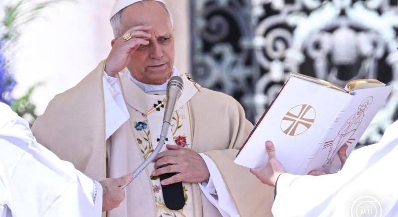 A pápa orvosai szerint nincs szükség további onkológiai kezelésre