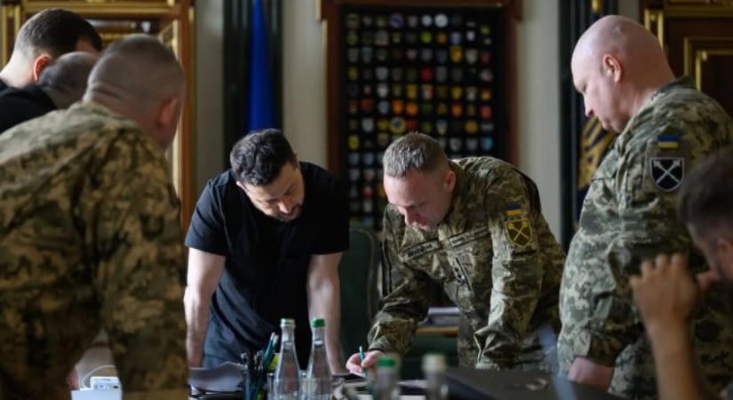 Az ukrán fegyveres erők október 27-től tűzszünetet hirdettek Oleskiben