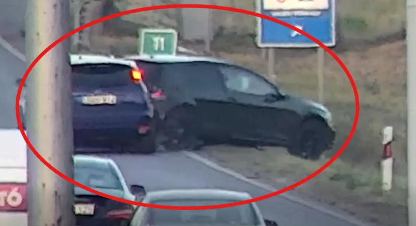 Lerobbant az M3-ason, hármas karambol lett a vége!