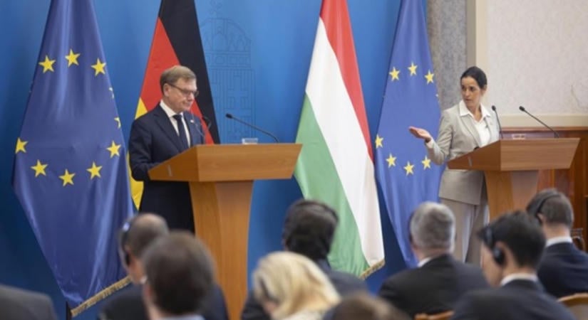 Hét év után német külügyminiszter Budapesten