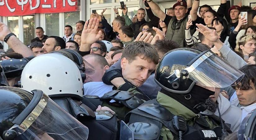Aggasztó, hogy a rendőri brutalitás után a bulvársajtó személyes adatokat tett közzé