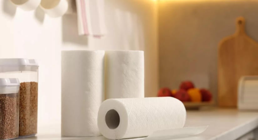 Ezt a 3 dolgot tilos papírtörlővel takarítani: apró karcokat hagyhatsz rajtuk