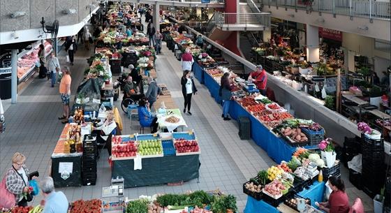 És akkor megünnepli a kormány, hogy tavaly óta még tizedével nőttek az árak