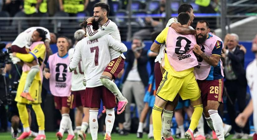 Labdarúgó-vb: spanyol öröm, francia bánat