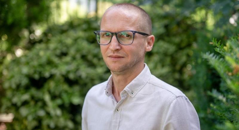 Demeter Szilárd szerint “kényelmetlen ember” Kertész Imre és Petri György
