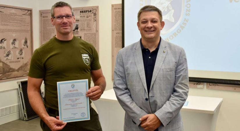 Címzetes elismerést kapott Fekete Árpád Tisza-tavi halőr