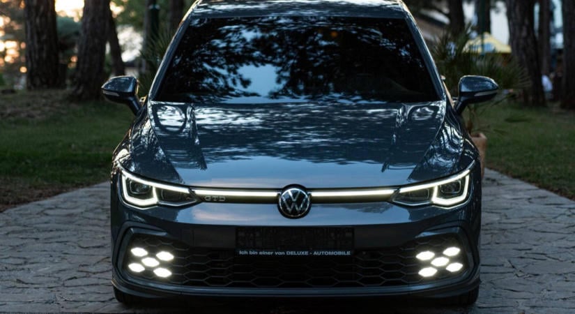 Közel 2,9 millió Volkswagent és Audit hívnak vissza: a Golf, a Tiguan, a Touran és a győri Audi Q3 is érintett