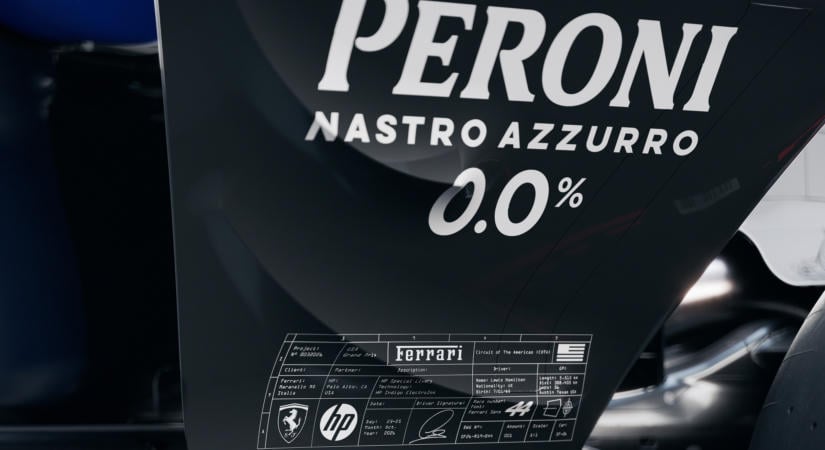 Új festést kapott a Ferrari és a Mercedes F1 autója is
