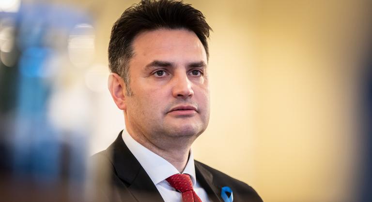 Márki-Zay Péter eladná Pócs Jánost, máris megtalálta számára a megfelelő helyet