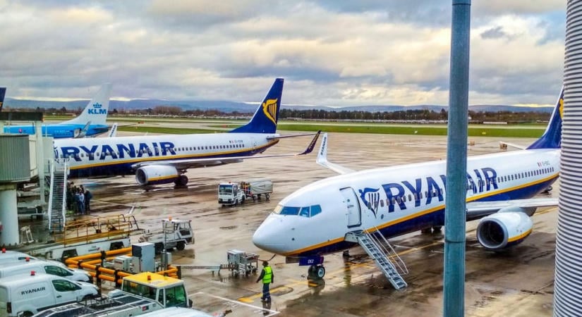 Olcsó jegyek, fizetős extrák: Így lett Európa egyik legjövedelmezőbb fapados légitársasága a Ryanair