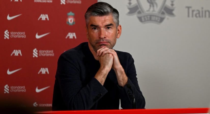 Örömtüzek gyúlnak a Liverpool-szurkolóknál, távozott a sportigazgató