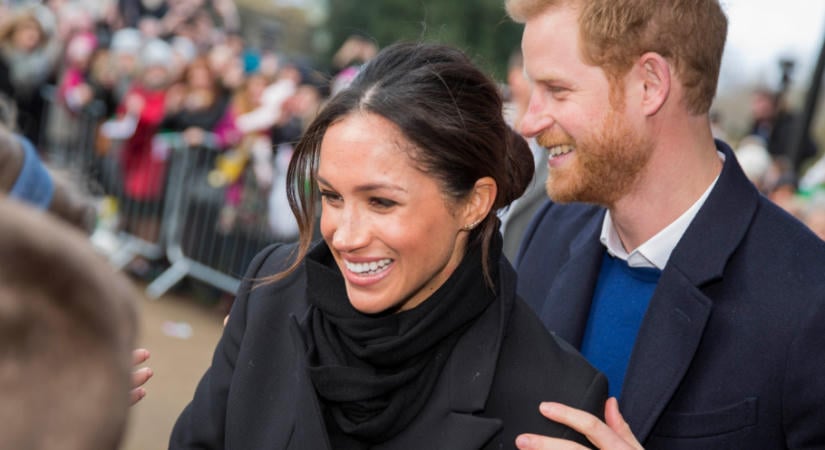 Meghan Markle megmutatta, hogyan érdemes idén ősszel bordót viselni