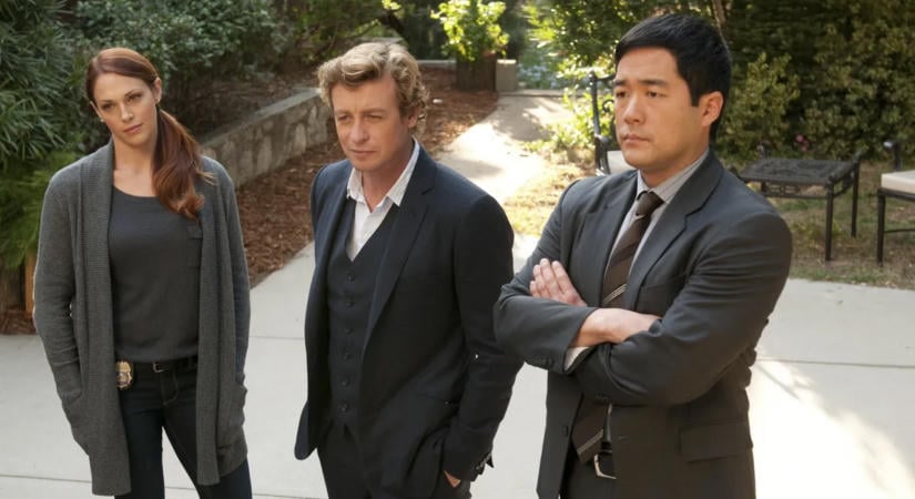 A mentalista szépfiúja egyszerűen képtelen öregedni: így néz ki ma Simon Baker – Galéria