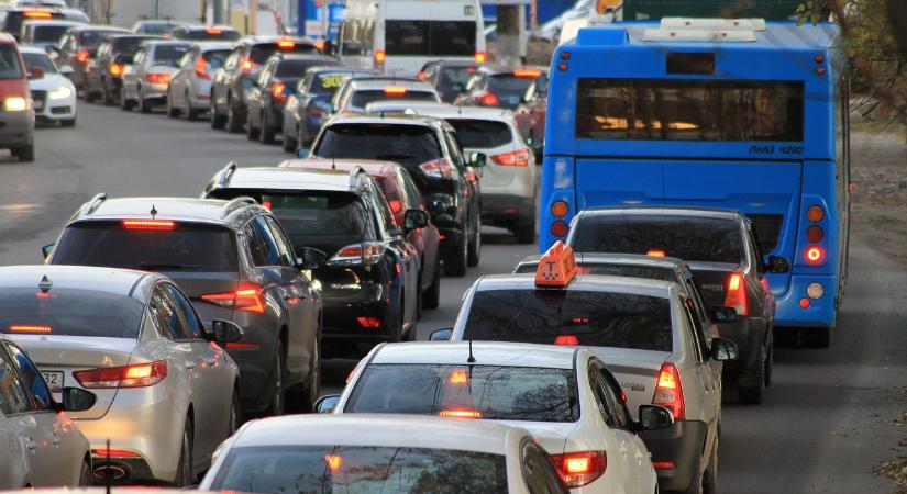 Elesett az M0-ás! Alig lehet bejutni Budapestre