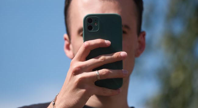 Új követelmény a mobilszolgáltatókkal szemben, hogy áramszünet esetén több mint 10 órás internetet kell biztosítaniuk