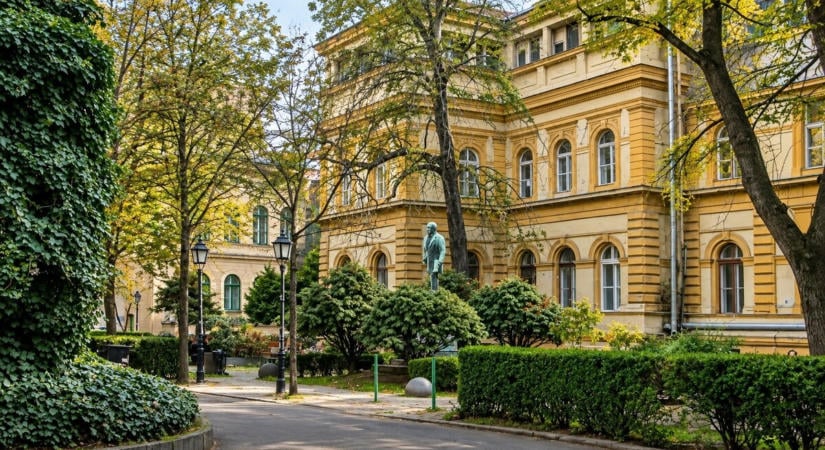 Krasznahorkai Lászlót ünnepli az ELTE