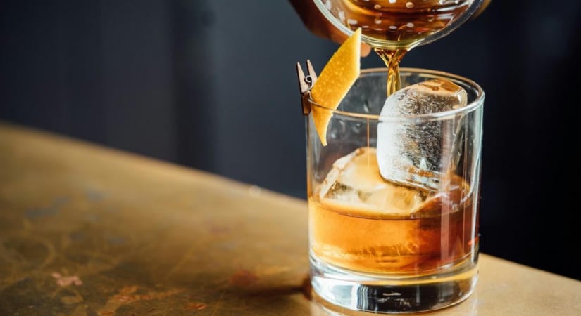 Már egy pohár bor is megviselhet: ebben a korban változik meg az alkohol hatása