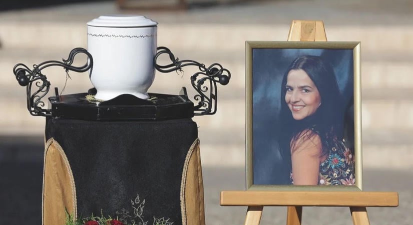 Gyász: fotókon Failoni Donatella búcsúztatása