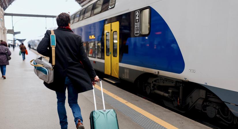 Órás késésről ír a MÁV, osztrák fennakadás miatt