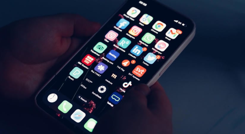 Unalmassá váltak az okostelefonok? Egy gyártó változtatna ezen