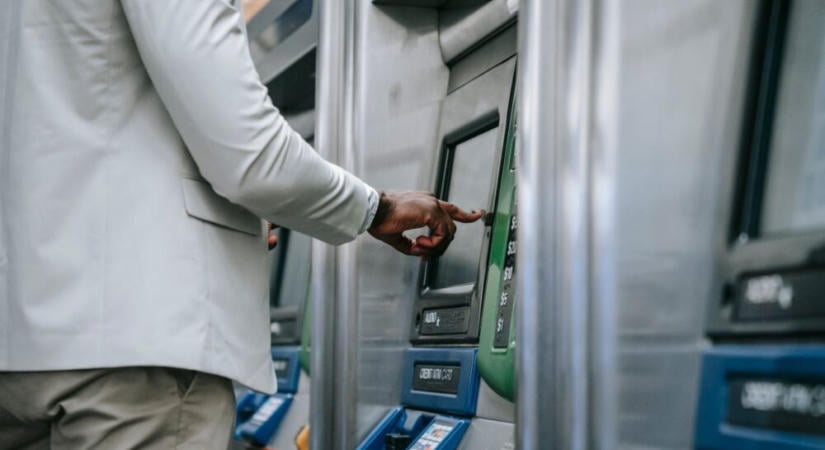 K&H: a dialógusalapú bankolásé a jövő – új korszak érkezik