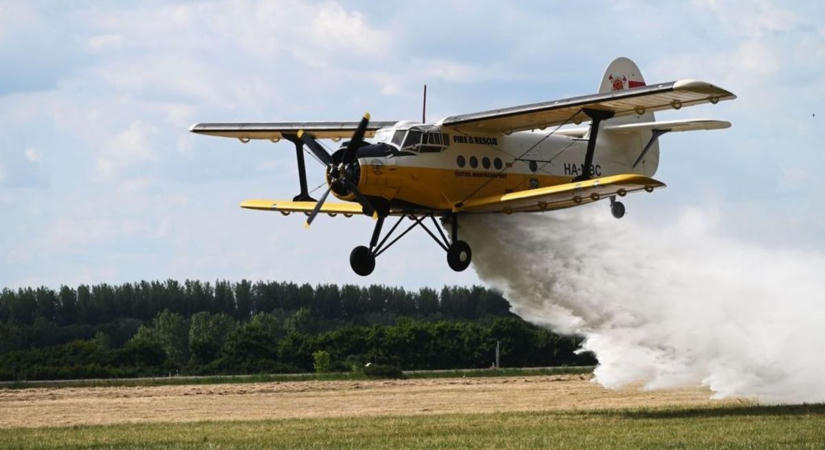 Ancsa bevetésen: 4800 liter vízzel oltották a hatalmas tüzet az életjelesek – videó