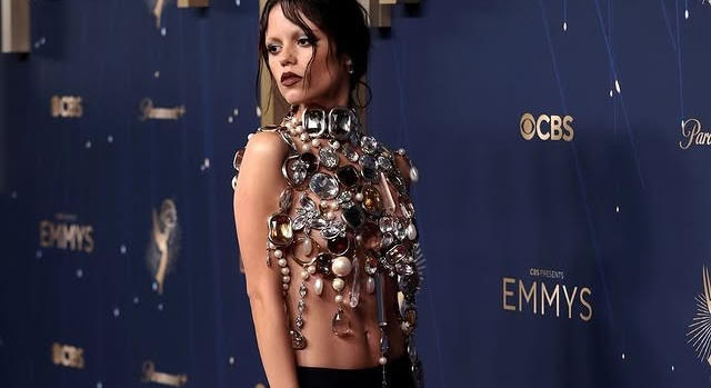 Aggódnak a rajongók Jenna Ortega miatt