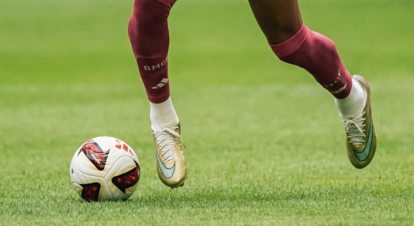 Még egy tőrdöfés a Nike-ba, Mbappé elárulta, miért hagyta el a süllyedő hajót, s miért pártolt át Federerékhez