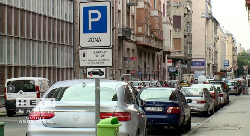 Viszlát, ingyenes parkolás – döntött a közgyűlés, lázadnak a villanyautósok Budapesten