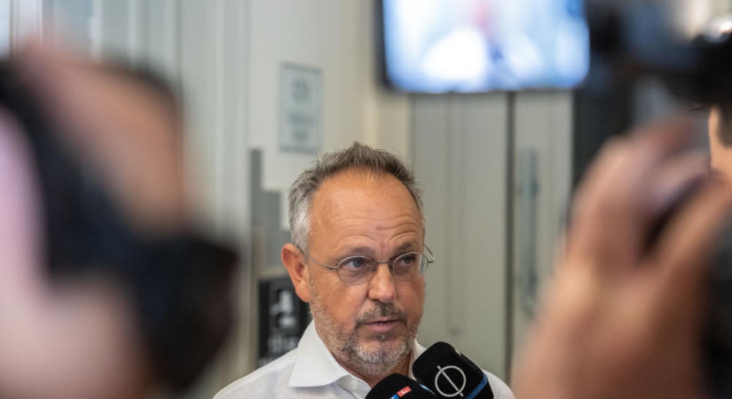 Poloskák kínozzák a börtönben a magyar politikust, megtörten vallott Bús Balázs élettársa