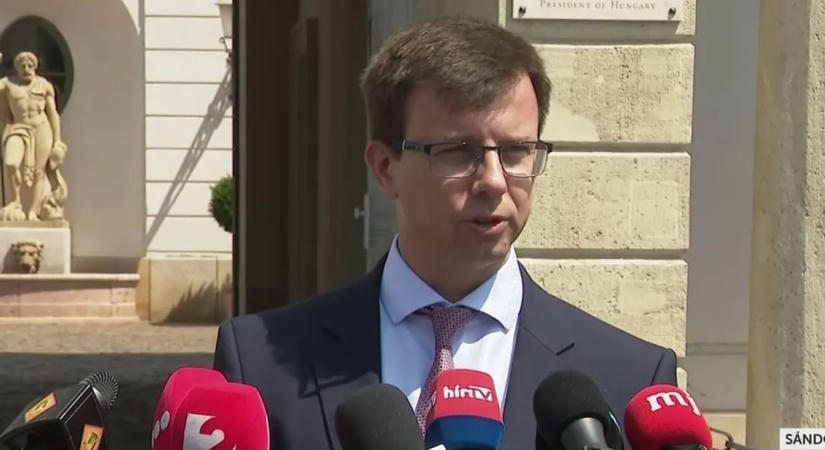 A köztársasági elnökkel egyeztettek a parlamenti pártok vezetői