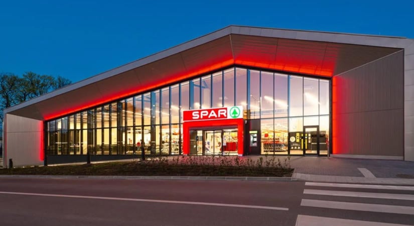 Fekete hamburger és Halloween-fánk is érkezett: óriási akcióval készül a SPAR az ünnepre