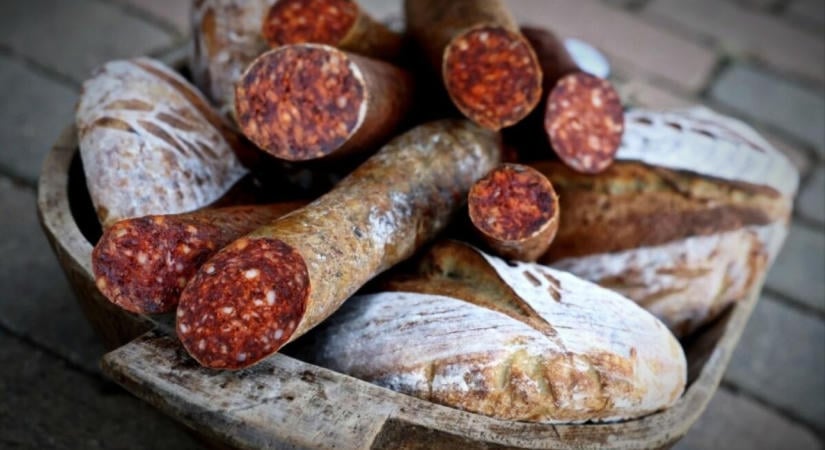 Már meg is választották az idei kolbászkirályt