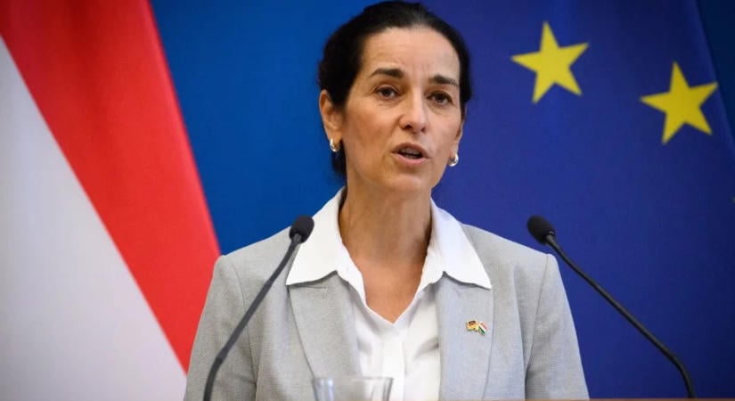 Tizedére vágta a külügyminiszteri utazások költségeit Orbán Anita