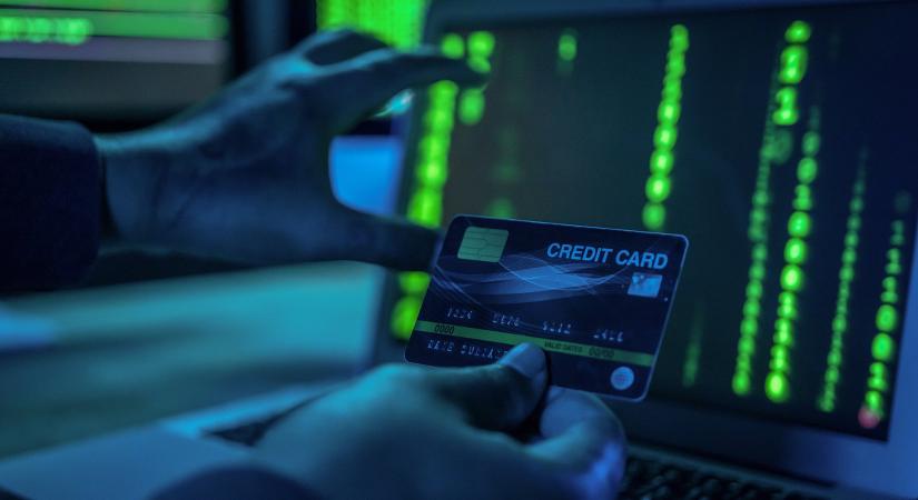 Új trükkökkel támadnak a kibercsalók, a milliós megtakarításokra vadásznak
