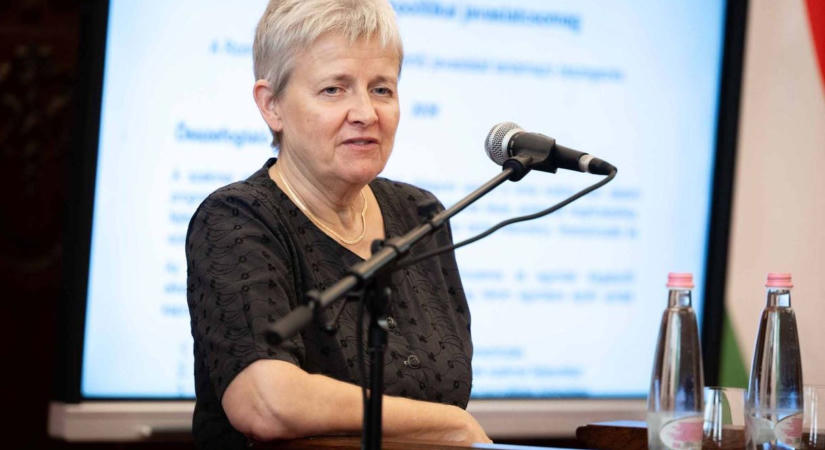 Lannert Judit miniszteri munkájának első 100 napjáról számolt be: szemléletváltás az oktatásban, kevesebb bürokrácia és több szabadság