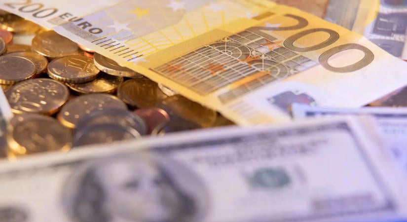 Tovább gyengült az euró a dollárral szemben