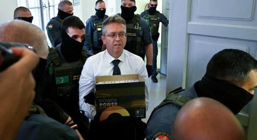 Erre még a BVOP sem tudja a választ: hogyan dolgozhat egy parlamenti képviselő a börtönből?