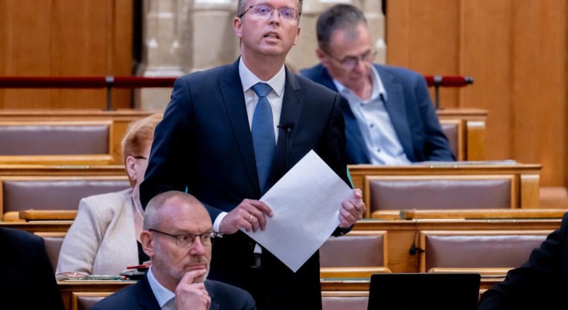 Két hónap alatt több NKA-támogatást osztott szét Hankó Balázs, mint a teljes tavalyi évben