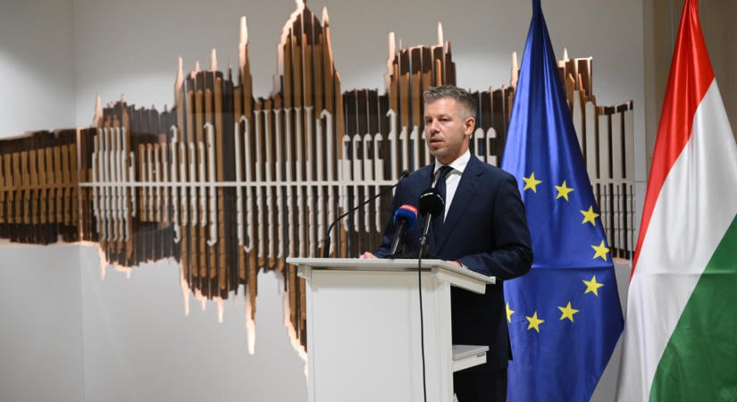 Elárulta Brüsszelben Magyar Péter, miről fog elbeszélgetni Zelenszkijjel