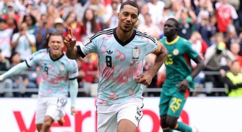 Belgium feltámadt, Szenegál elköszönt a vb-től