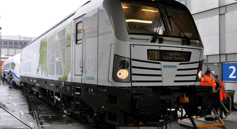 Mégis jöhetnek a Siemens mozdonyai?